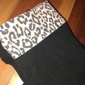 Victoria secret boot cut yoga pants